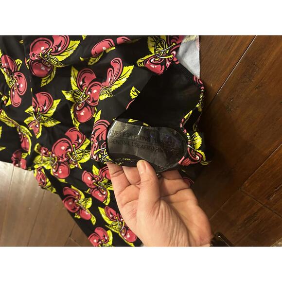 Torrid 4TP Dress Bettie Cherry Peplum Swimsuit Size 0 Large 12 - Picture 2 of 4